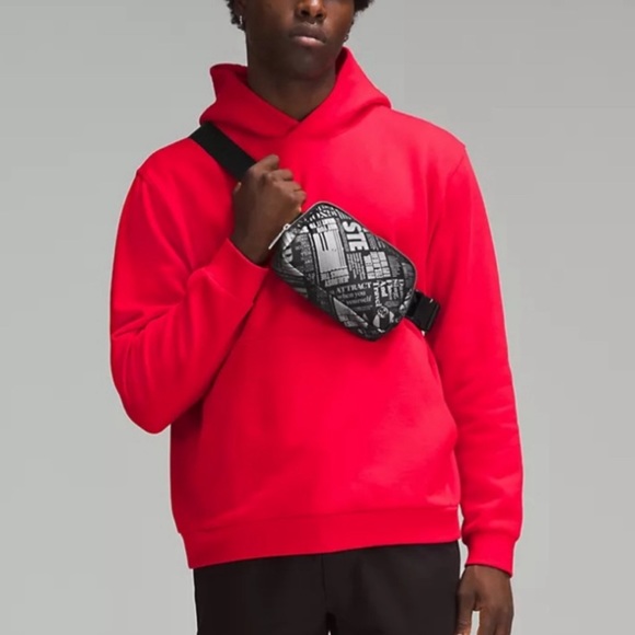 🍋Lululemon Everywhere Belt Bag, *Manifesto Print, NWT - Picture 8 of 11